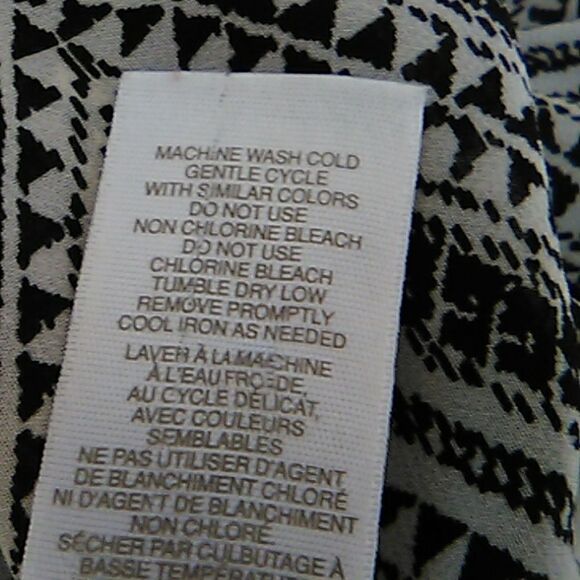 Avon Border Print Shift Dress - Picture 7 of 8